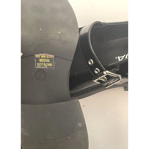 Soda Women's 7 Black Faux Patent Mary Jane Silver Buckle Platform Shoes Gothic - Picture 9 of 9